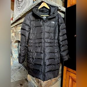 The North Face - Women’s Down Parka - Size Medium